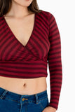 Blusa crop de rayas y escote v profundo