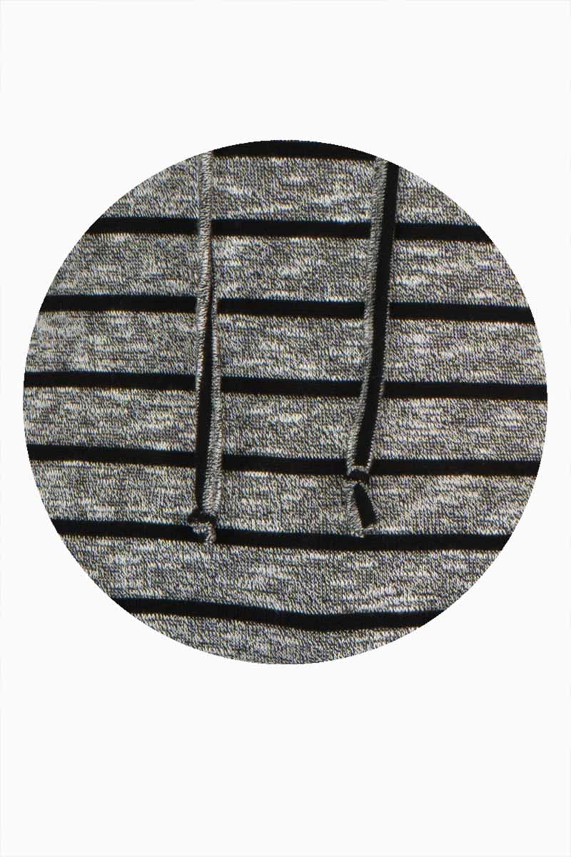 Playera tejida manga larga con capucha