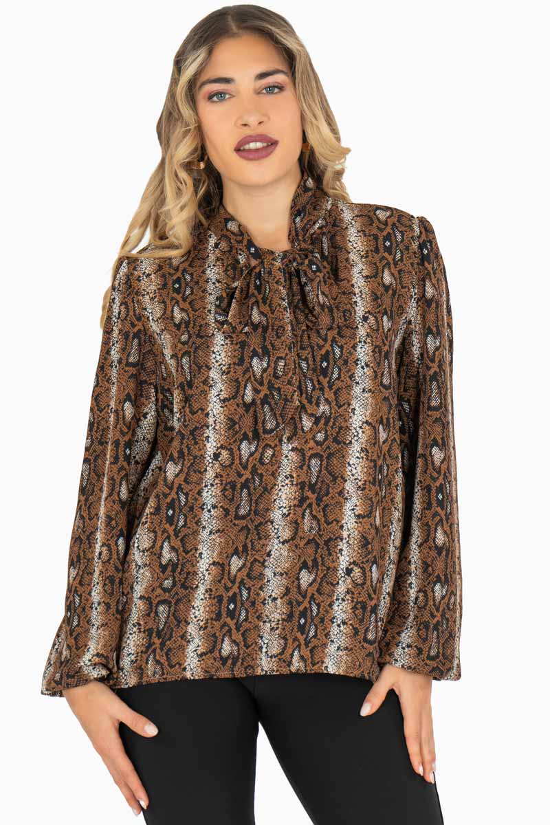 Blusa animal print manga larga y cinta en cuello
