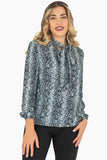 Blusa animal print manga larga y cinta en cuello