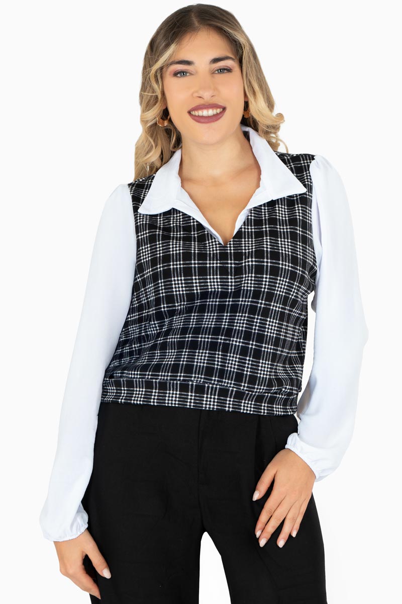 Blusa con estampado de cuadros y mangas largas lisas