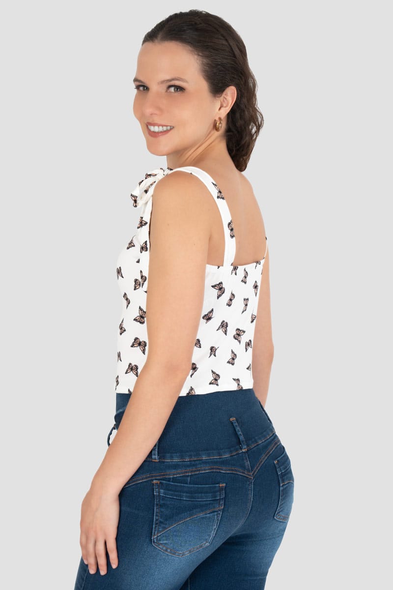 Blusa de tirantes con estampo de mariposas