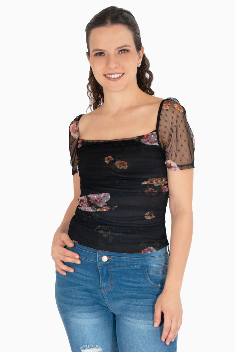 Blusa floral y manga corta con mesh