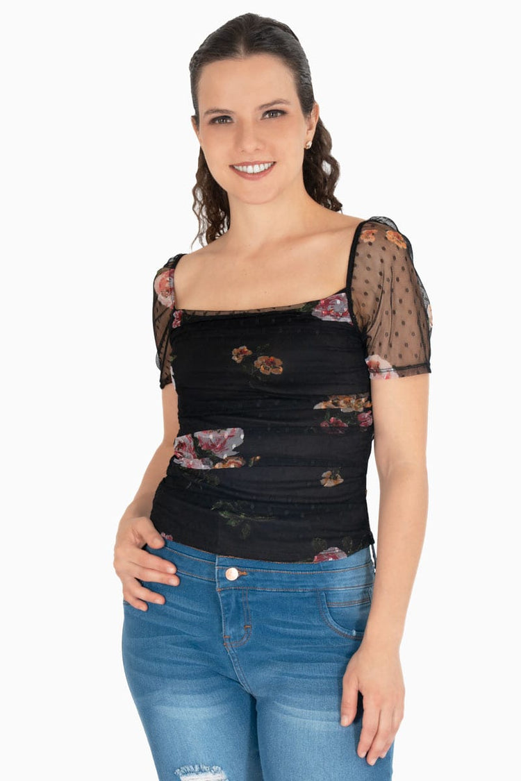 Blusa floral y manga corta con mesh