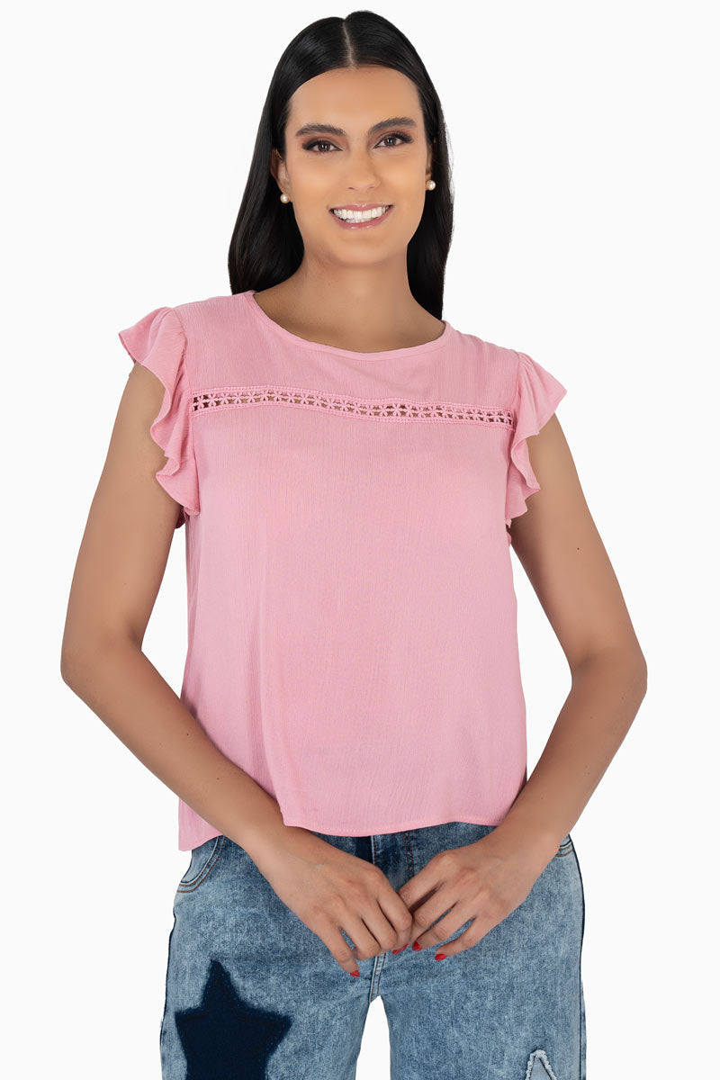 Blusa con olán en manga y tira bordada