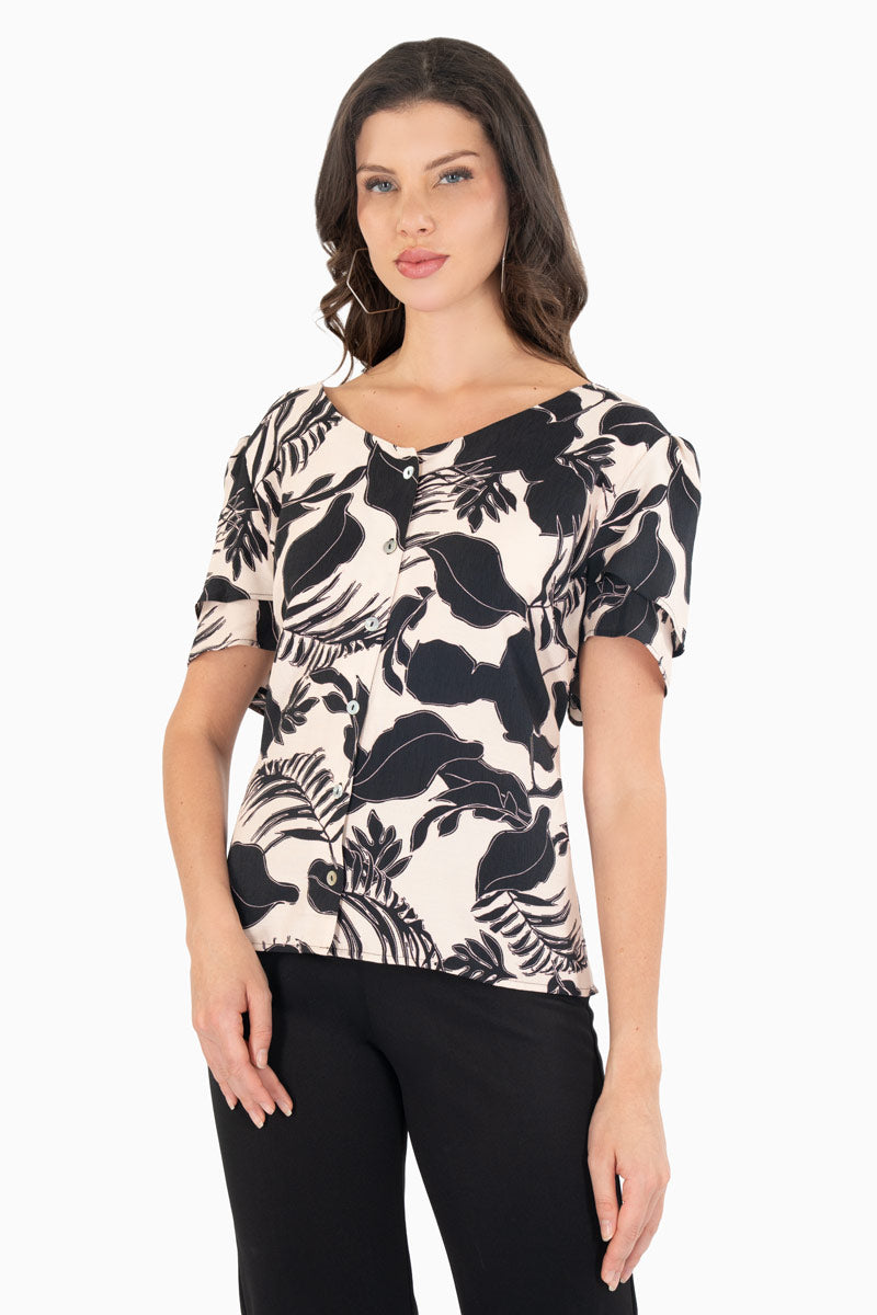 Blusa floral con botones y escote v