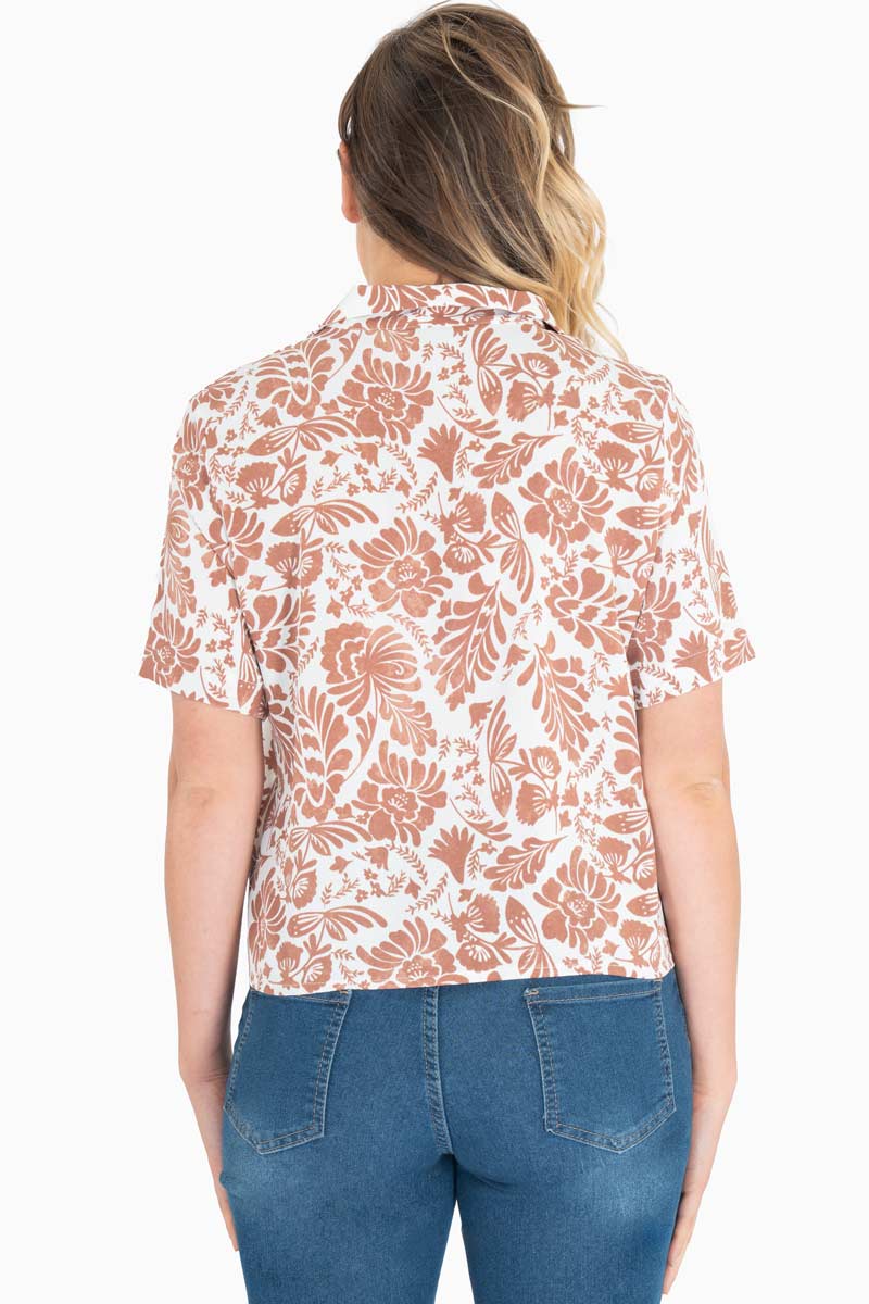 Camisa estampada con amarre