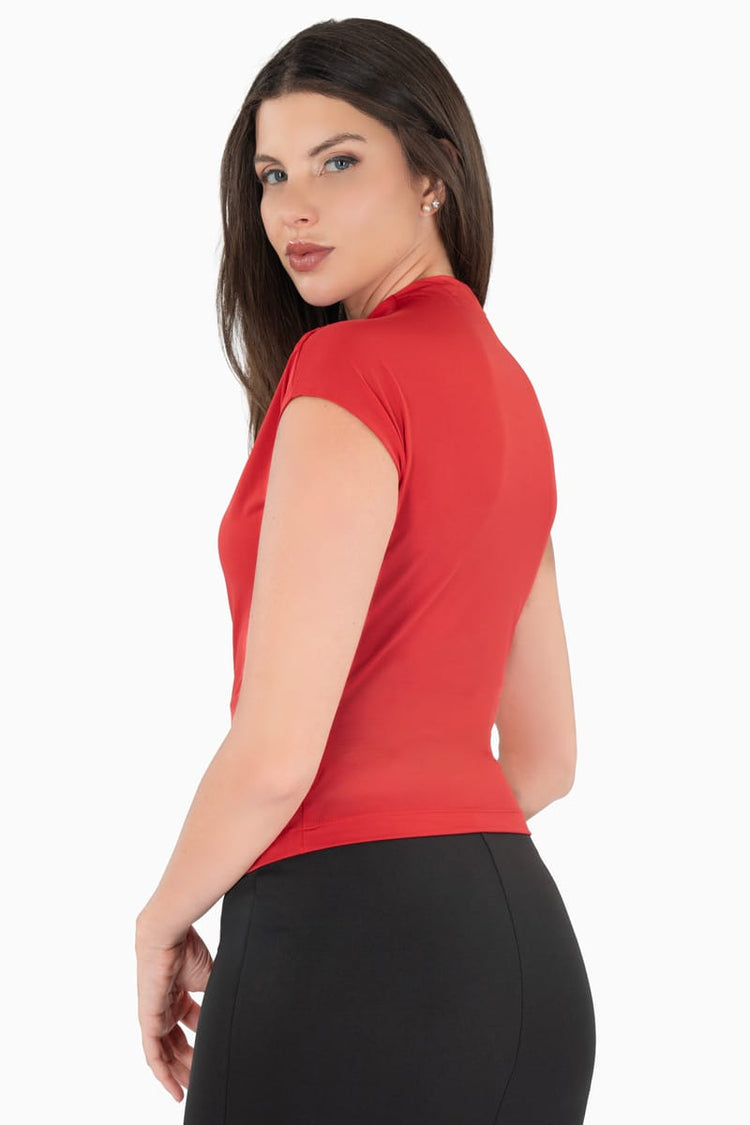 Blusa manga corrida con plisado en hombro