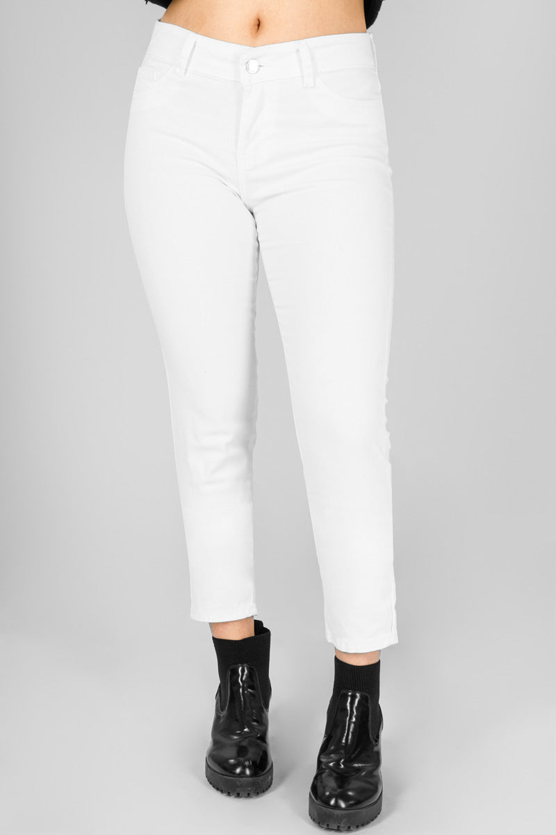 Jeans blanco tiro medio