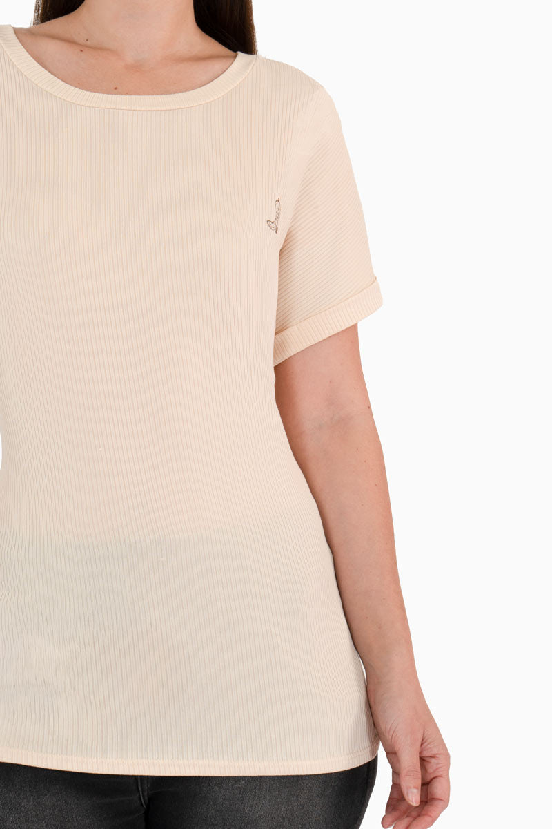 Playera con estampado de bota y manga corta