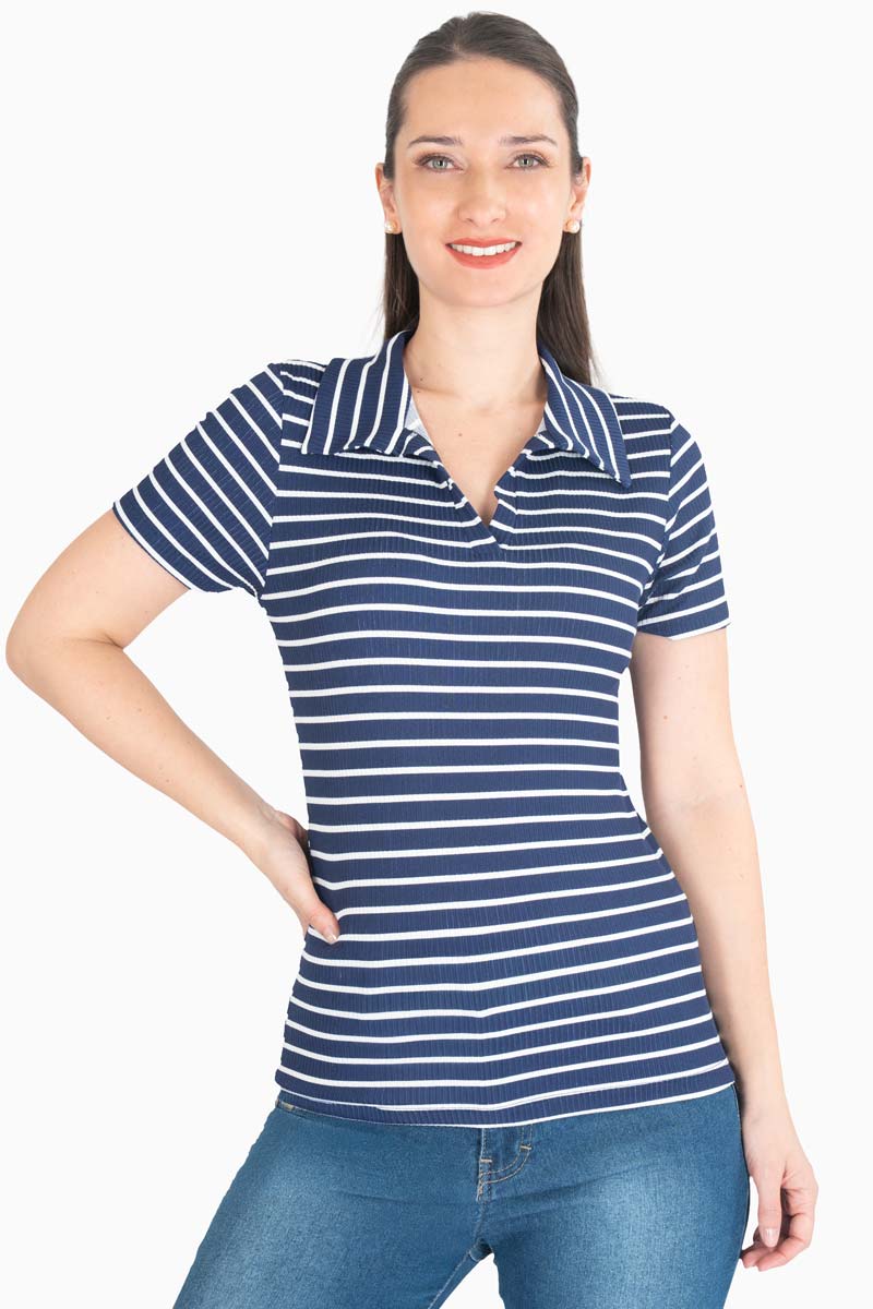 Playera de rayas tipo polo manga corta