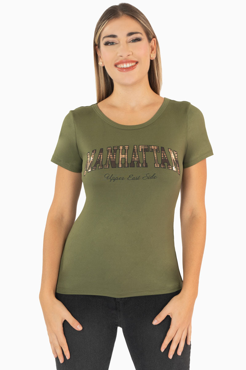 Playera manga corta con estampado "Manhatttan"