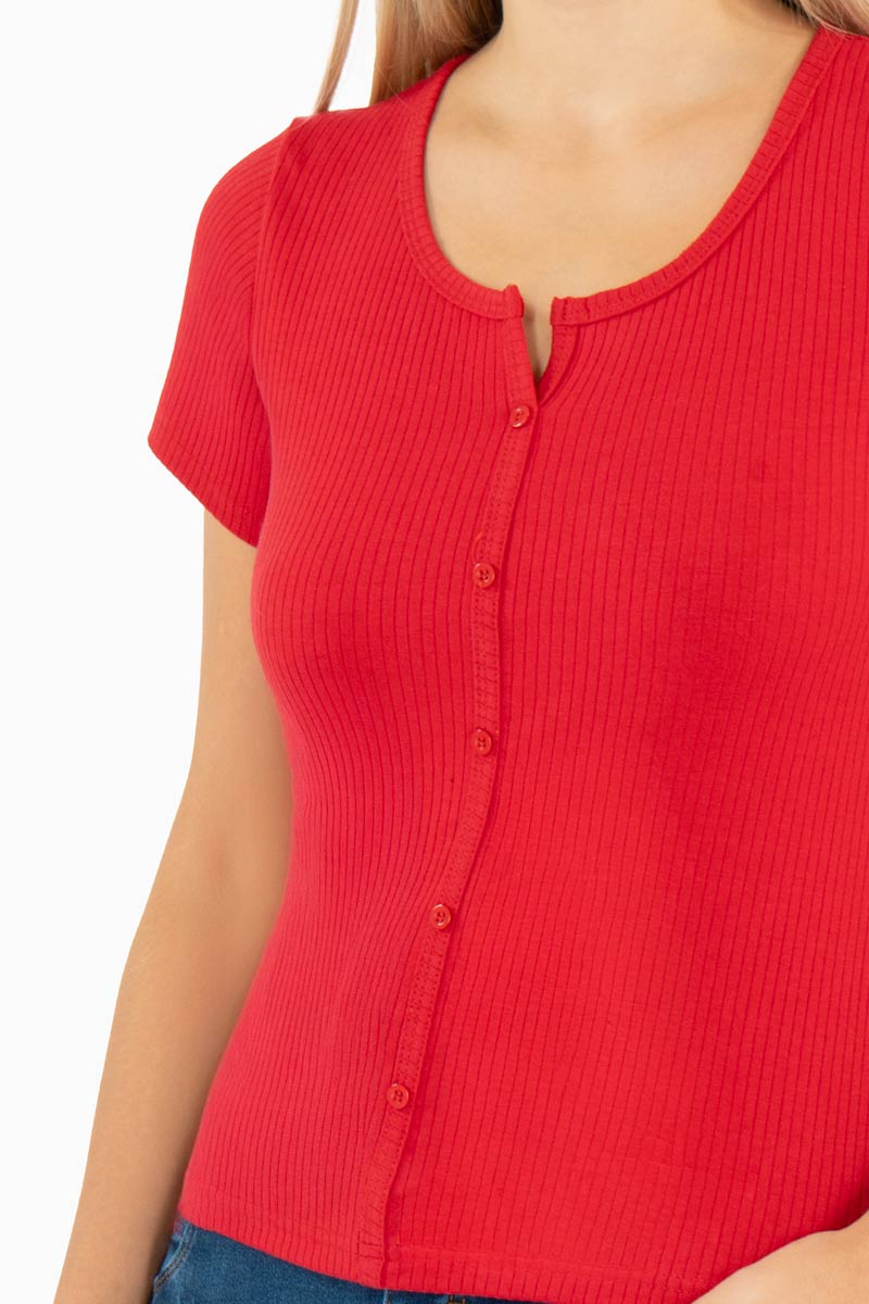 Playera lisa escote redondo con aletilla