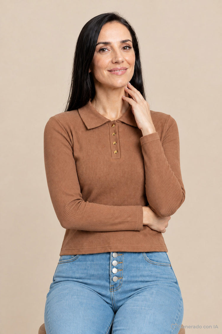 Playera tipo polo maga larga