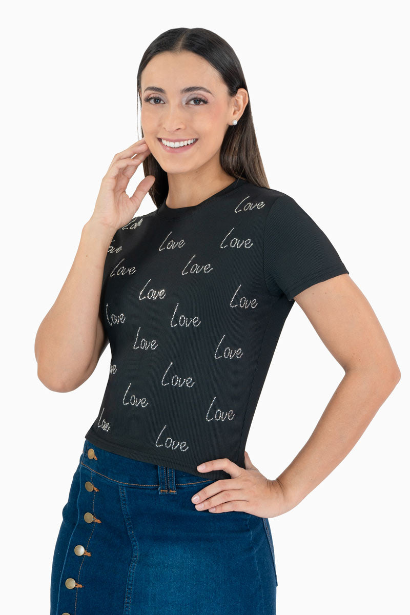 Playera manga corta con estampado "LOVE"