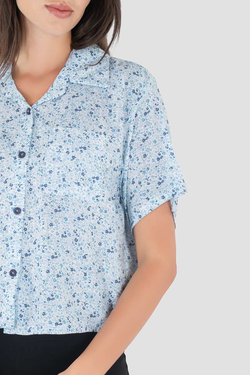 Camisa estampada manga corta con bolsa