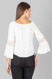 Blusa con crochet en manga (7289363529795)