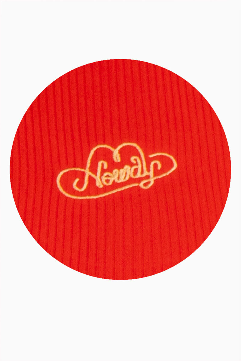 Playera manga larga con bordado en pecho