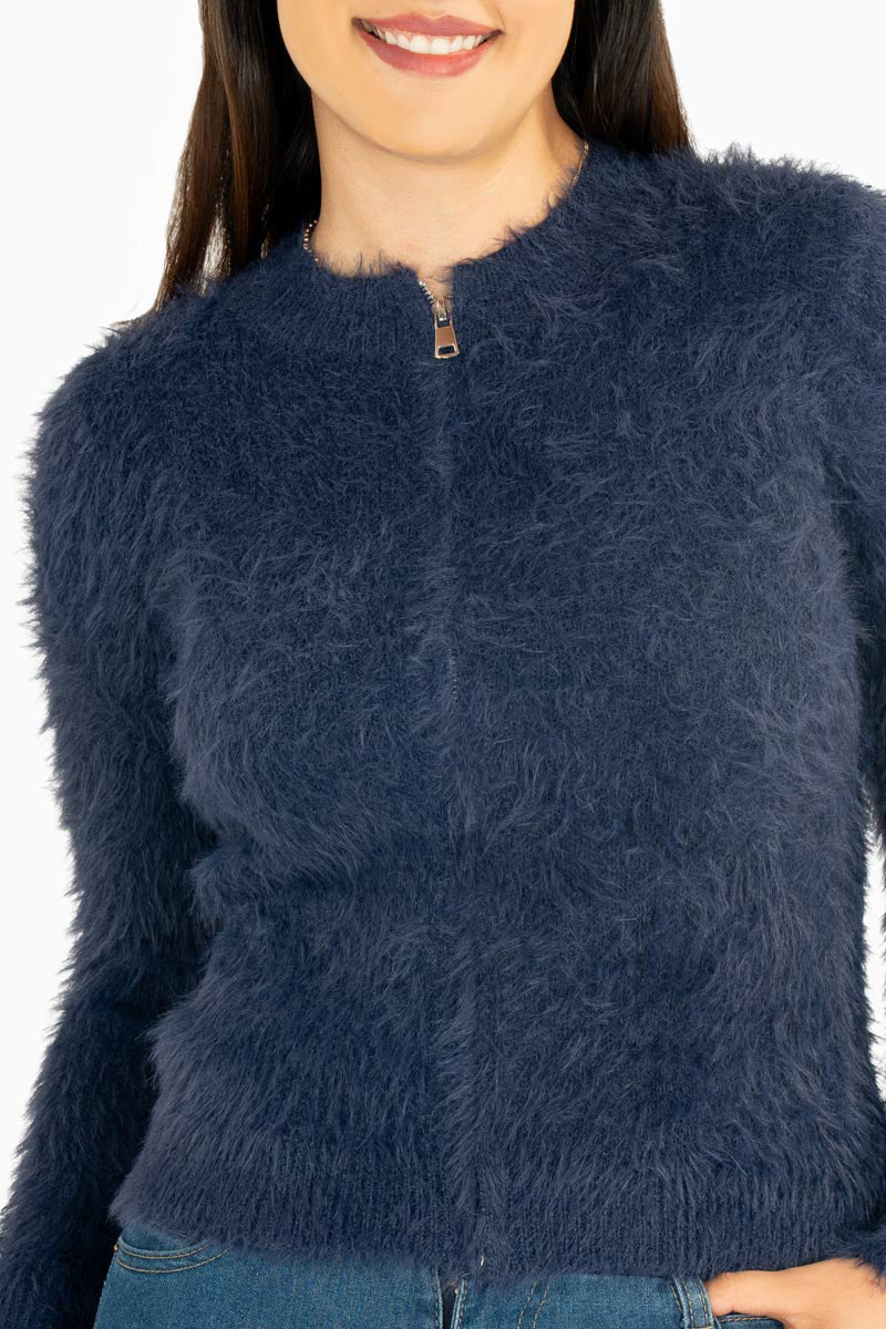 Suéter peluche con cierre