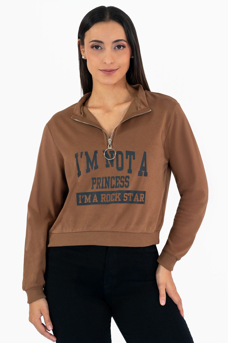 Sudadera con cierre y estampado en pecho