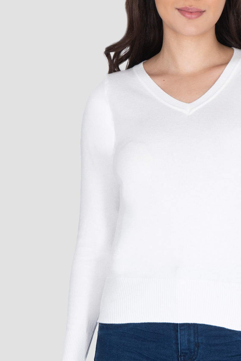 Suéter básico escote v liso
