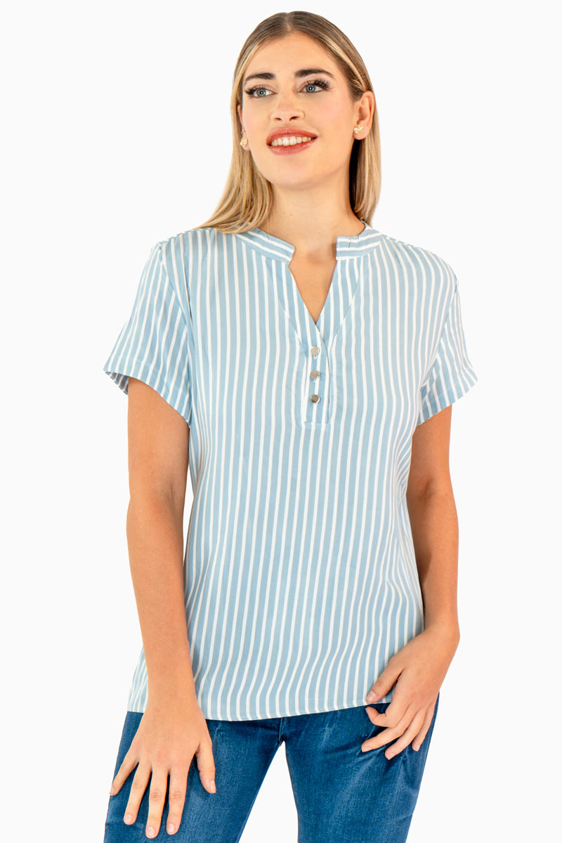 Blusa de rayas escote v con botones