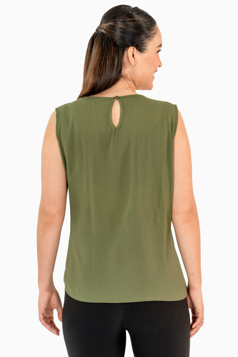 Blusa sin manga con detalle plisado