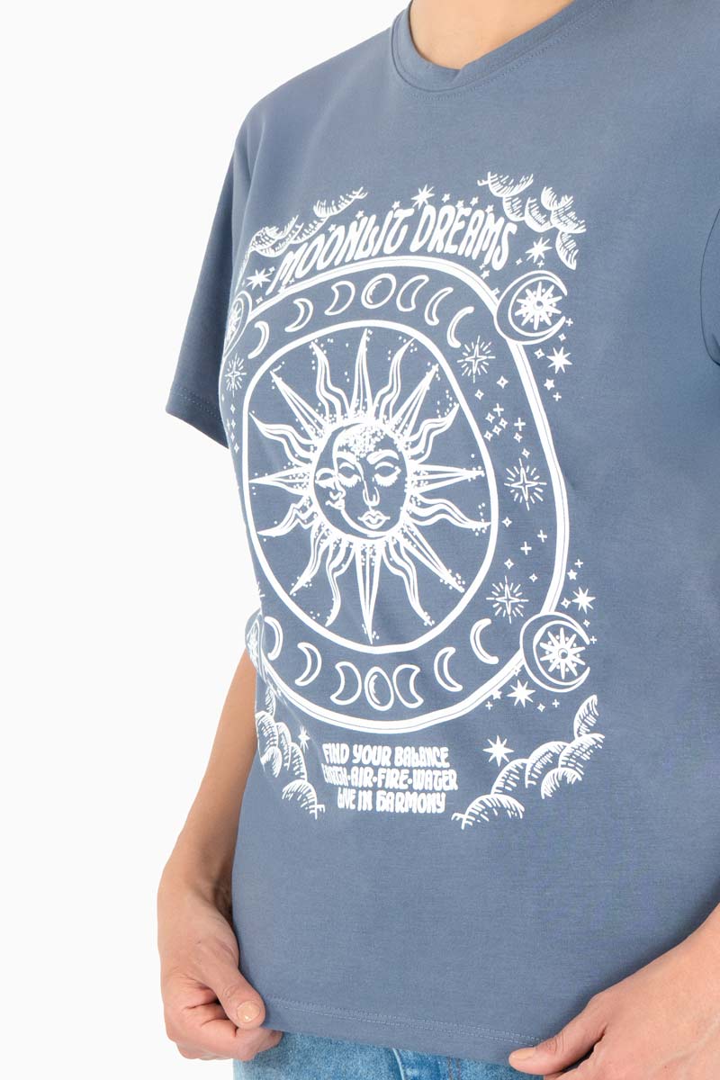 Playera de sol y luna manga corta y cuello redondo