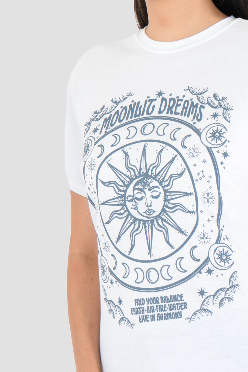 Playera de sol y luna manga corta y cuello redondo