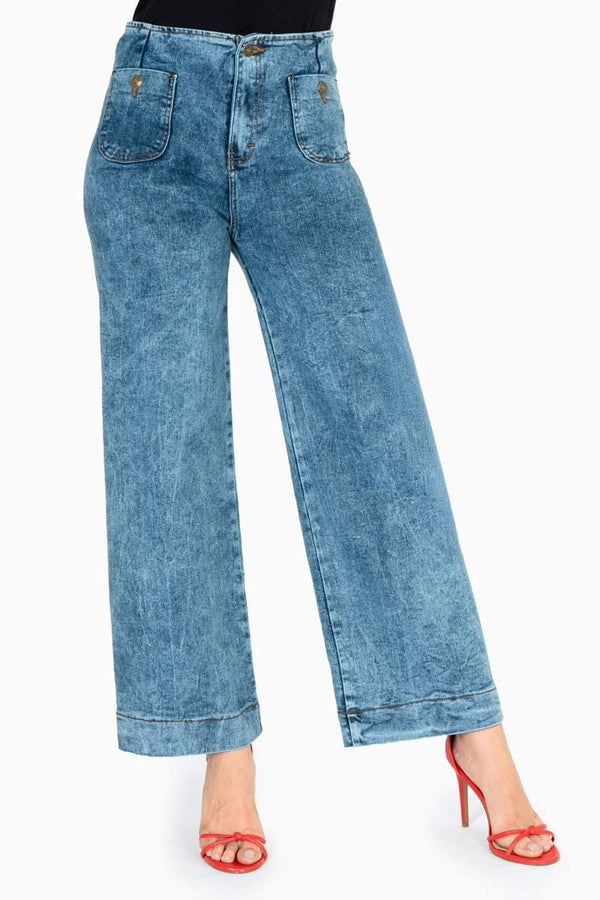 Jeans pierna ancha con bolsa