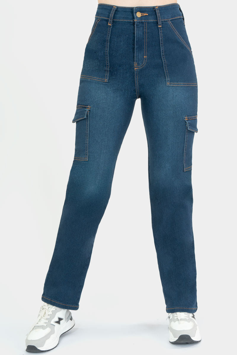 Jeans cargo de mezclilla con bolsas