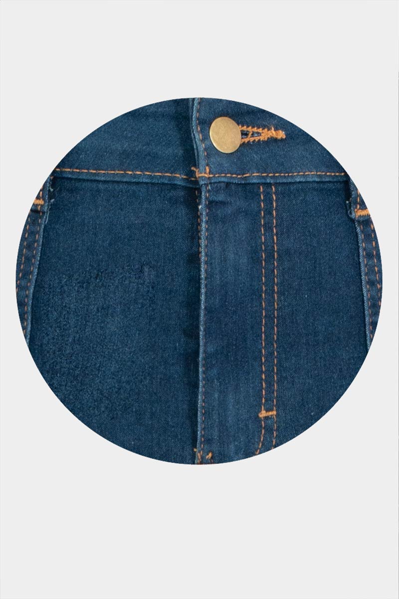 Jeans cargo de mezclilla con bolsas