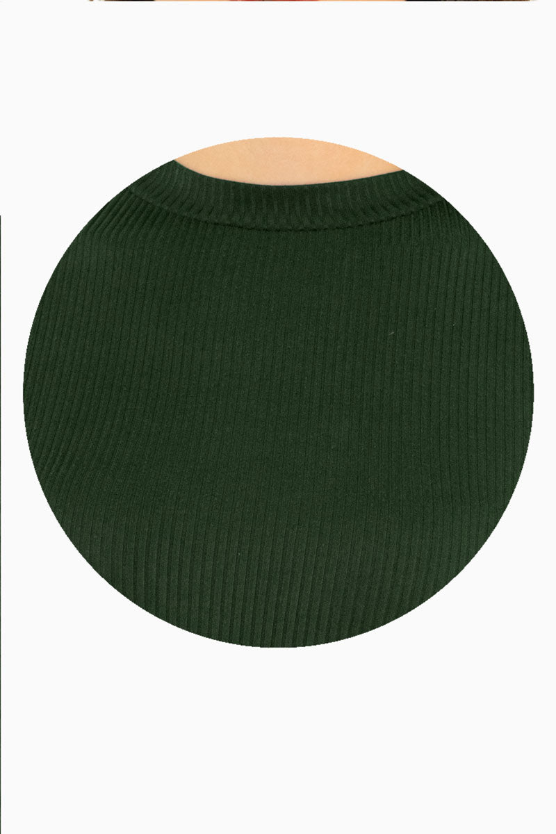 Playera de manga corta y cuello alto con textura