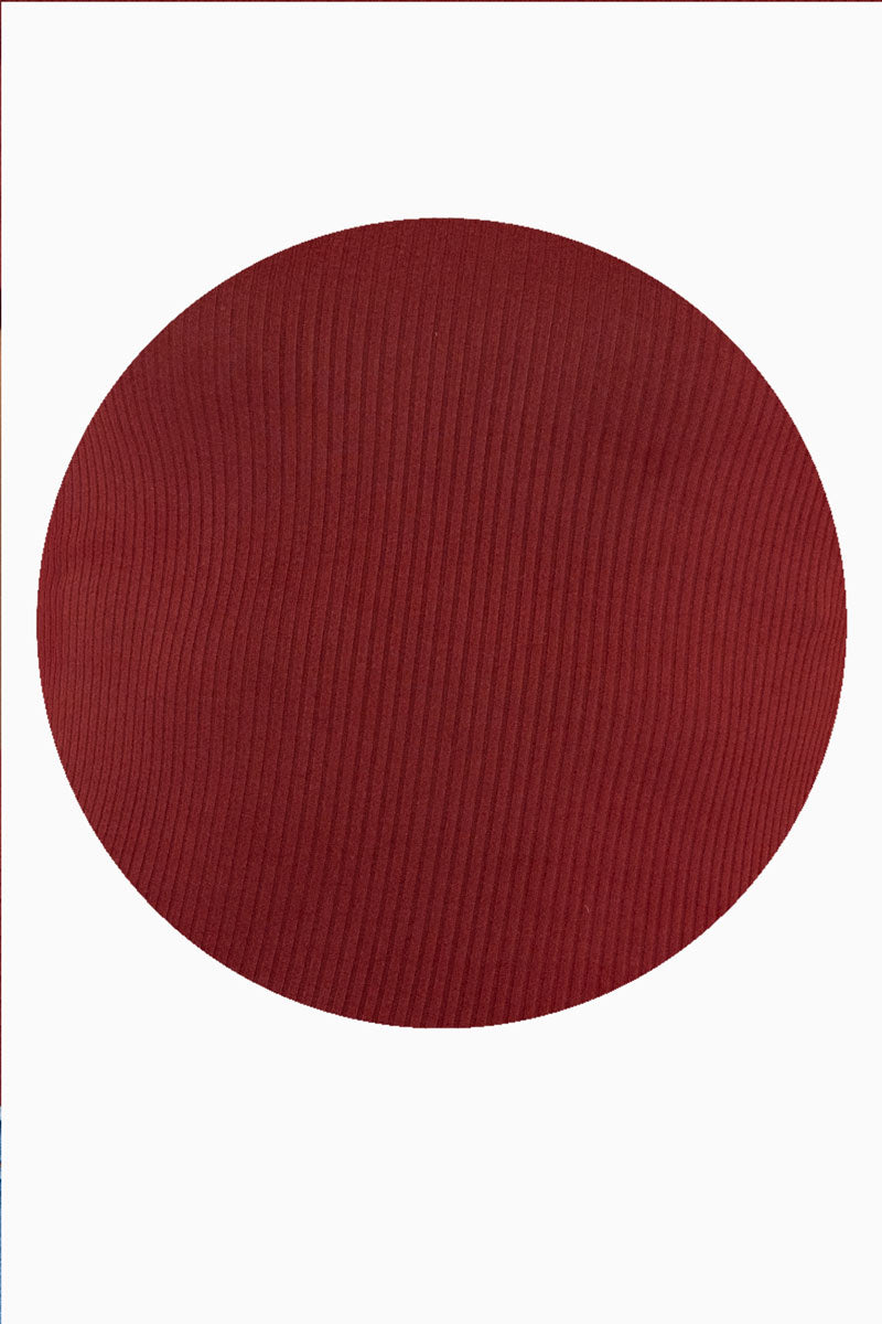 Playera de manga corta y cuello alto con textura