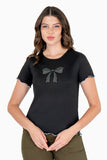 Playera con estampado de moño y festón en manga y ruedo