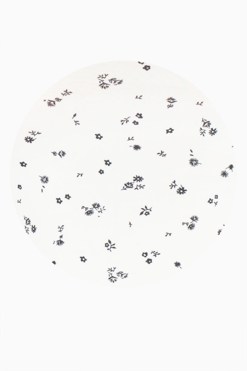 Playera estampada sin mangas y cuello alto