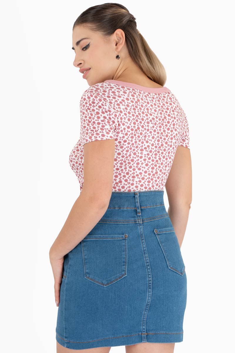 Falda de mezclilla con bolsas