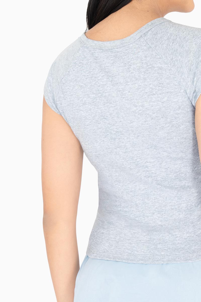 Playera crop manga corta