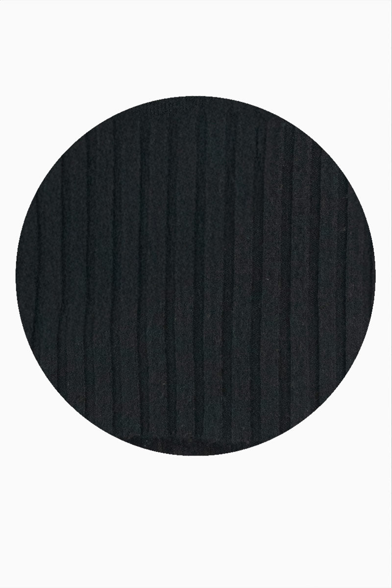 Suéter básico ligero con cuello camisero