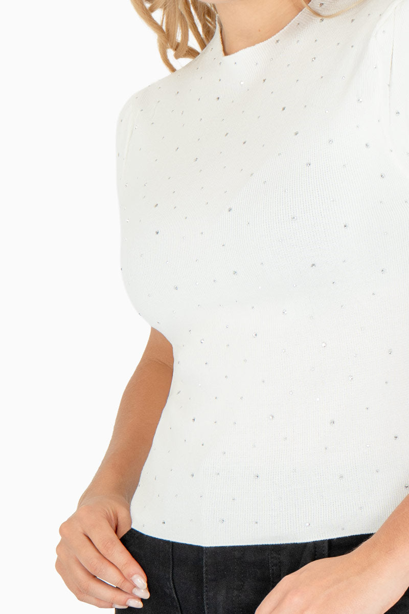 Blusa tejida con pedrería y manga corta