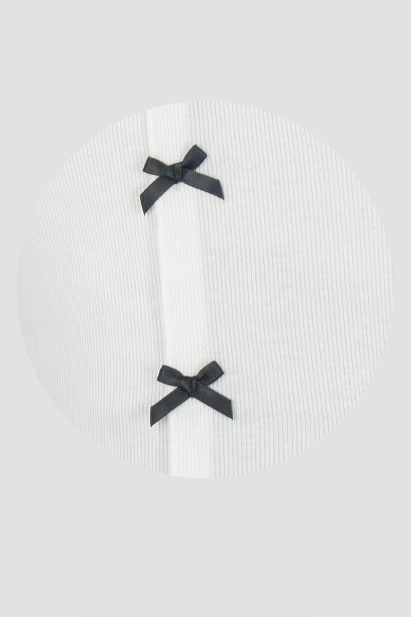 Playera sin manga con moños