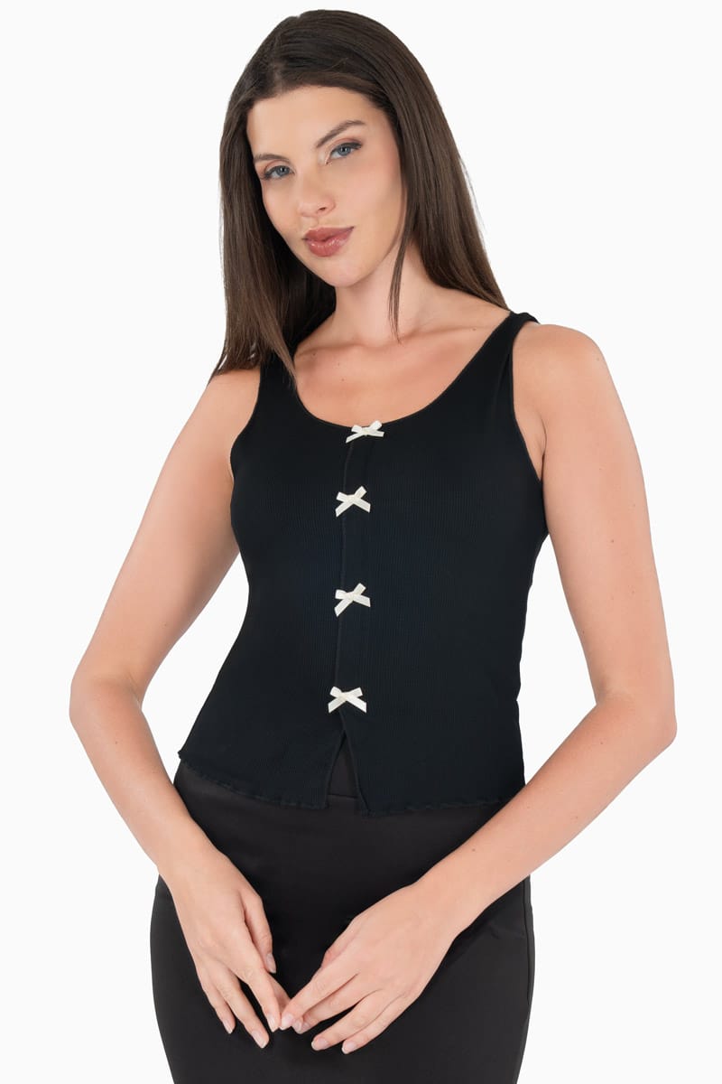 Playera sin manga con moños