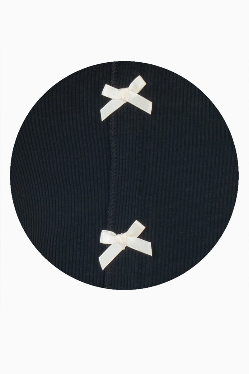 Playera sin manga con moños