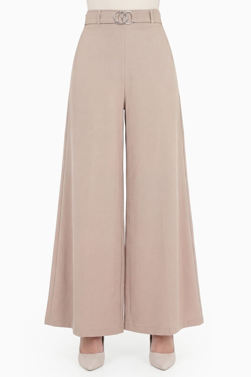 Pantalón con cinturón de hebilla