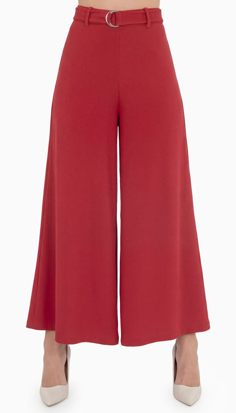 Pantalón con cinturón de hebilla