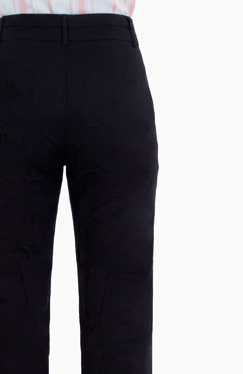 Pantalón recto con pretina y botones