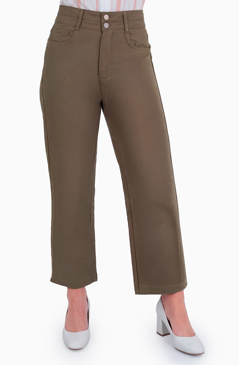 Pantalón recto con pretina y botones