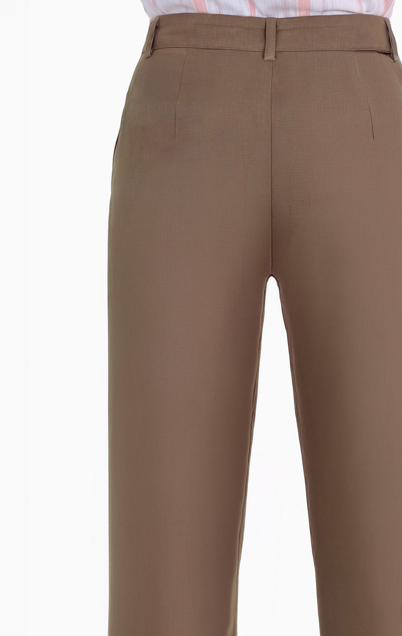 Pantalón recto con pretina y botones