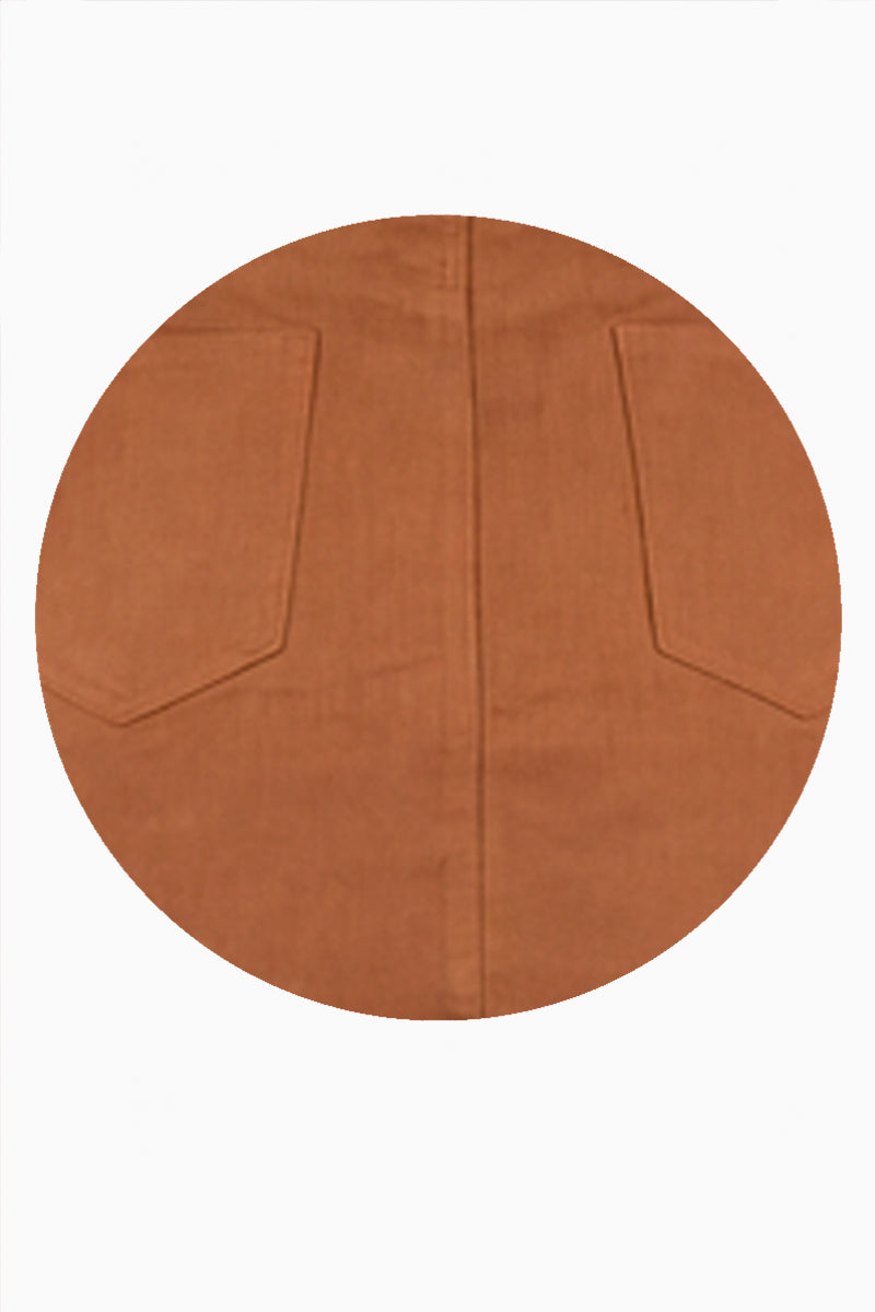 Falda midi con bolsas y abertura lateral