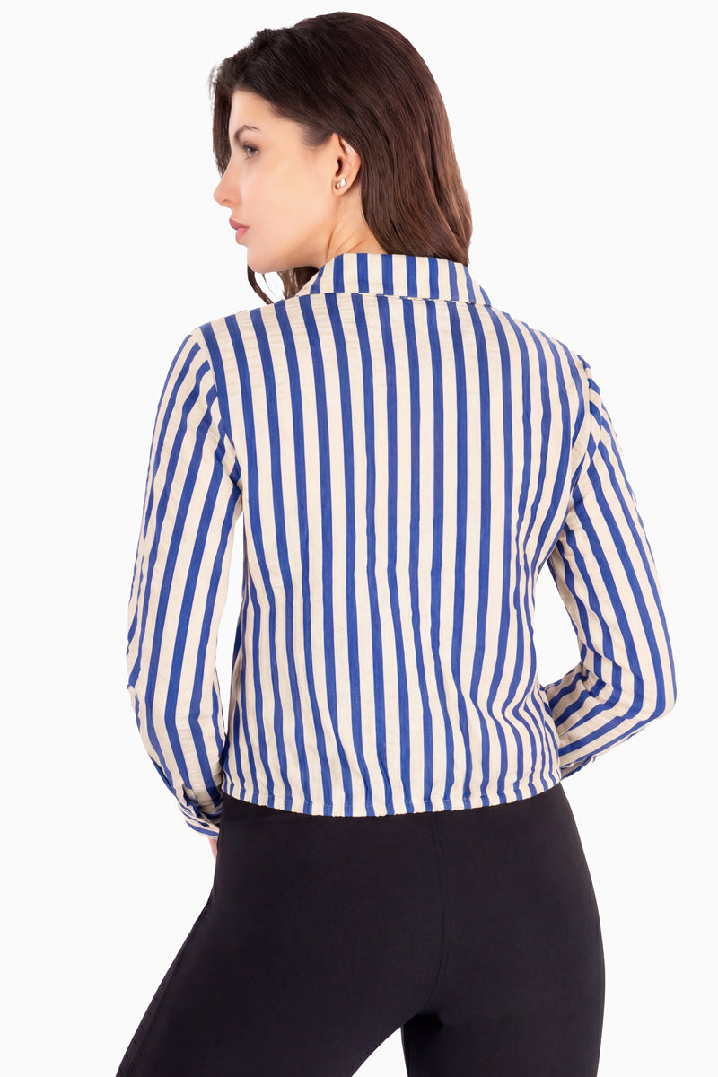 Camisa de rayas con bolsa